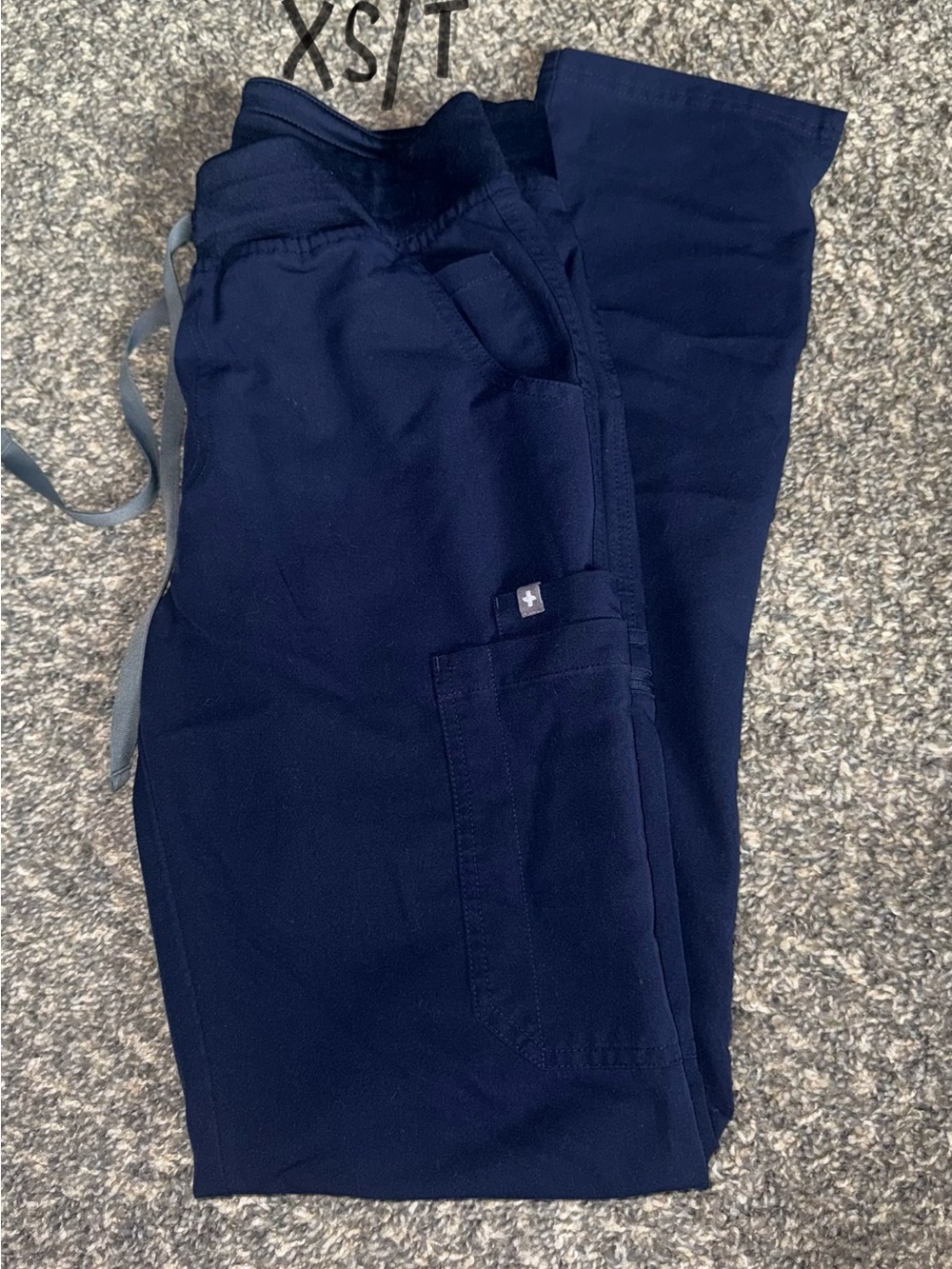 Figs Women's Navy Cargo Scrub Pants